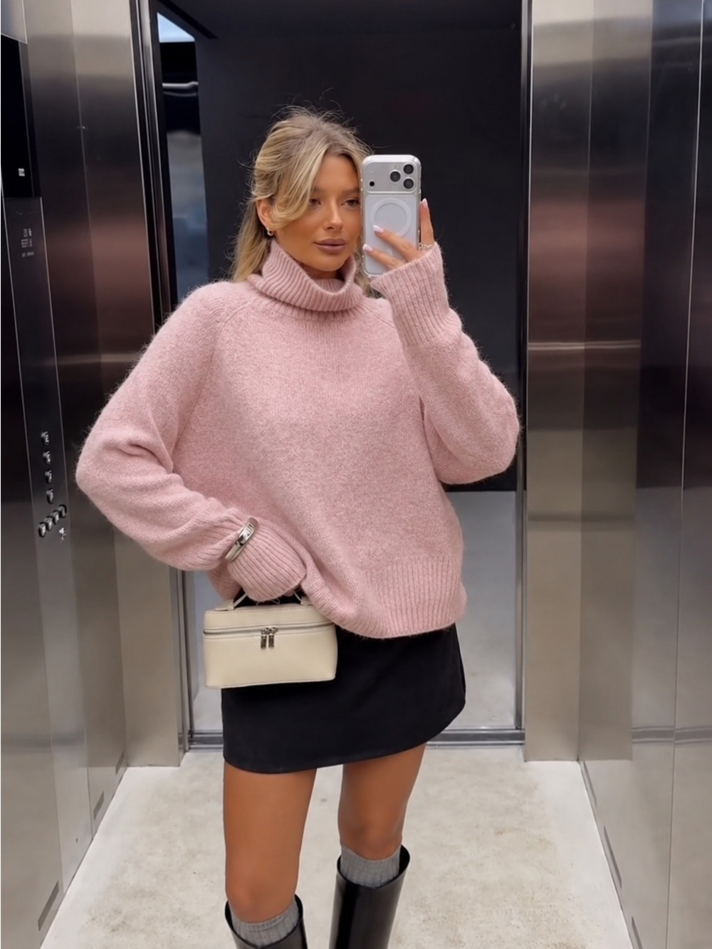 Babaton Aritzia Alpaca Wool Blend Turtleneck Sweater XXS Blush Pink Cozy